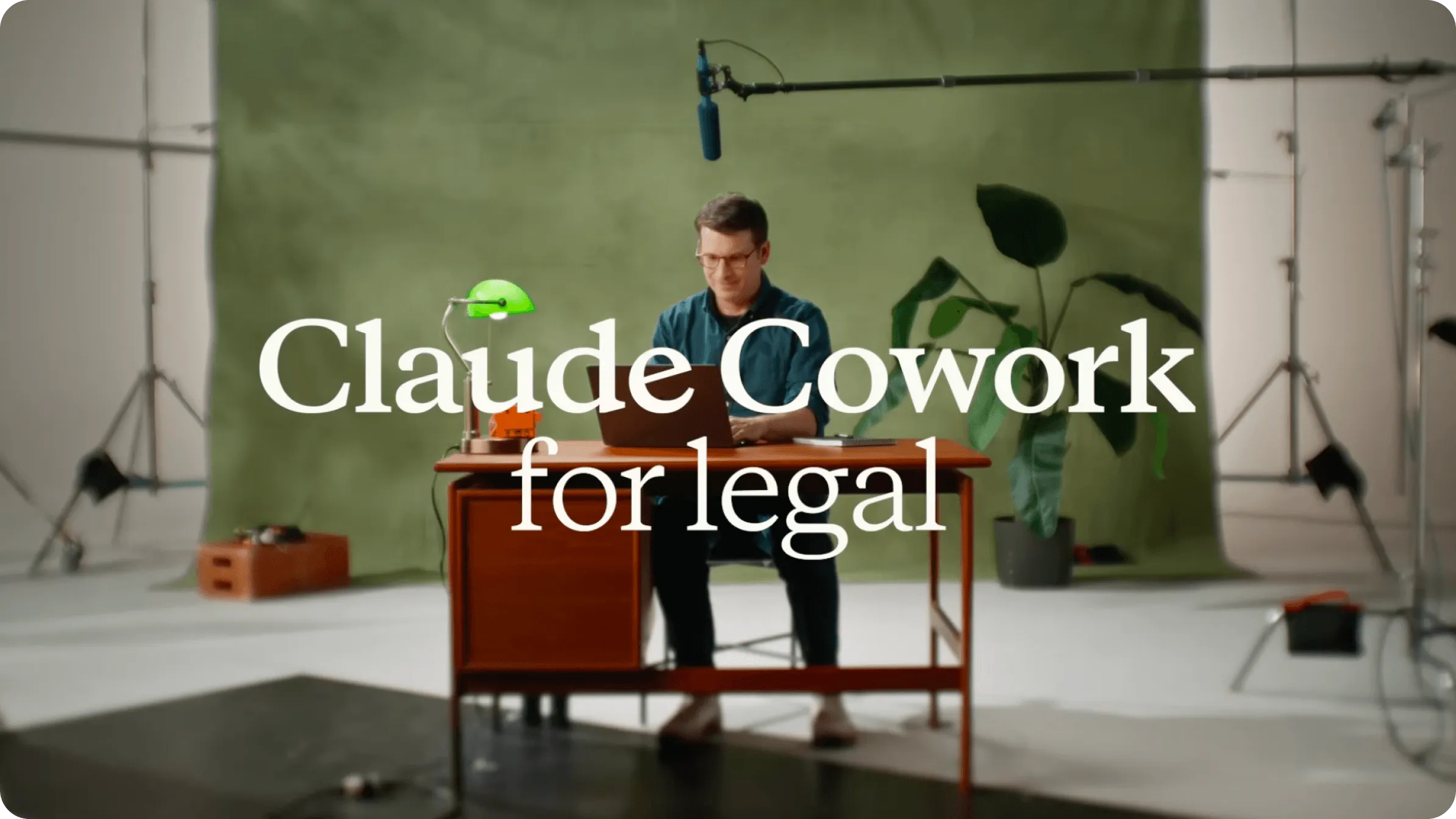 Screenshot of Claude Cowork - showing app interface and features